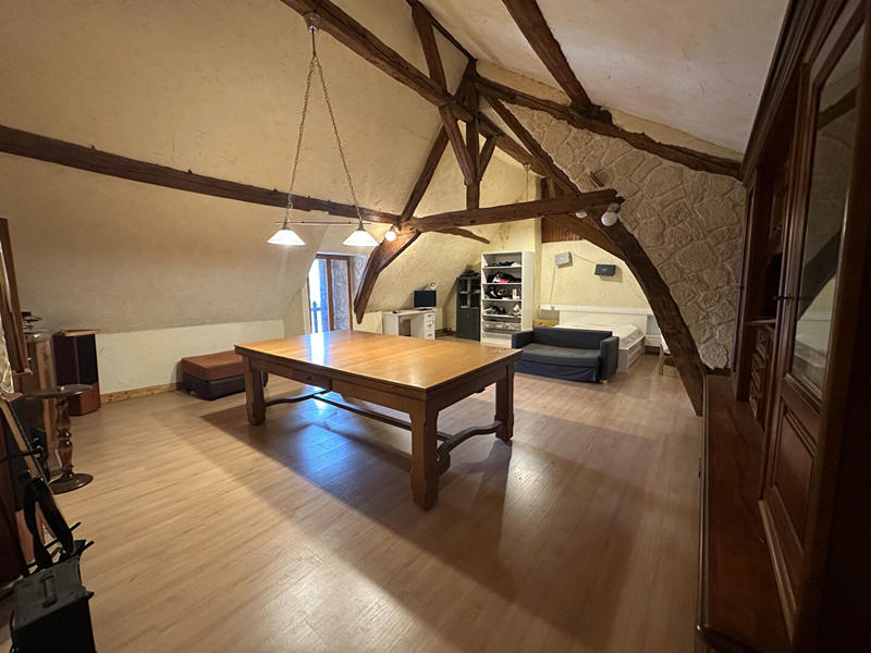 Maison - 228 m² - 7 pièces