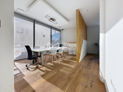 Local commercial - 92 m² - 7 pièces