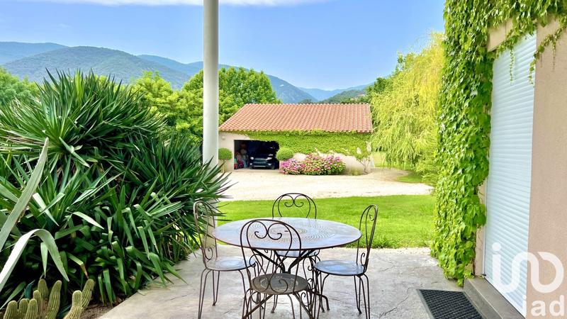 Maison - 275 m² - 7 pièces