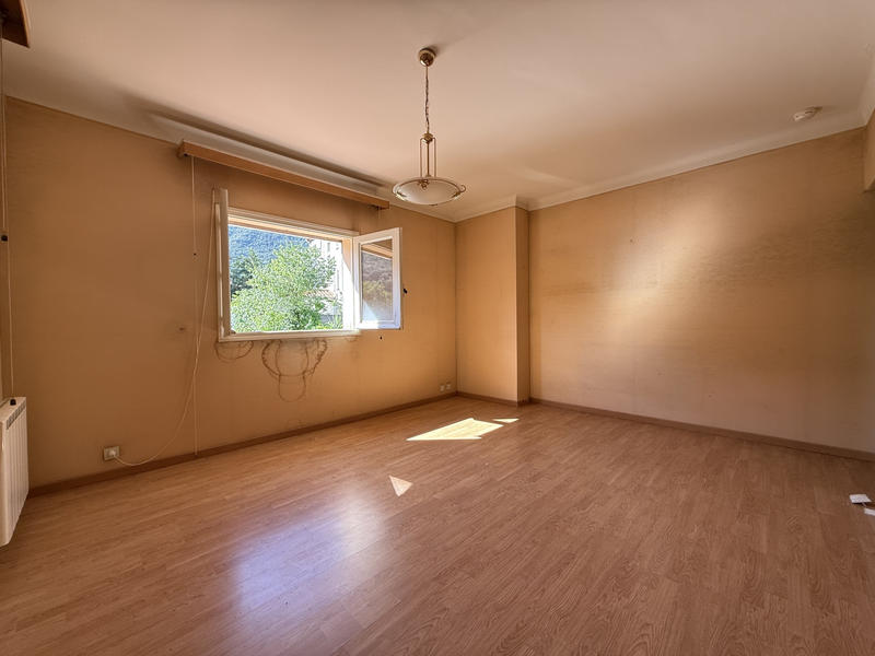 Maison - 186 m² - 6 pièces