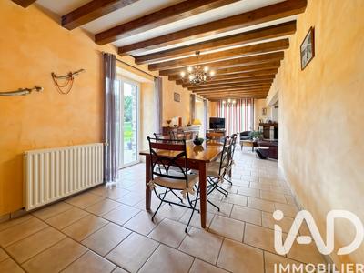Maison - 176 m² - 7 pièces