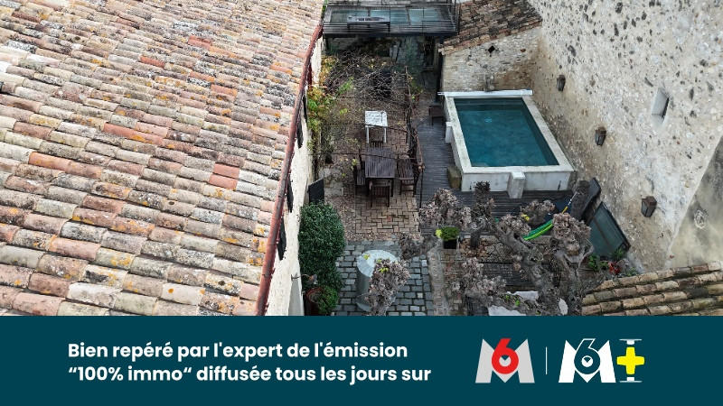 Maison - 243 m² - 7 pièces