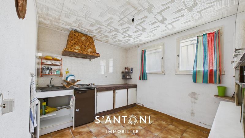 Maison - 180 m² - 7 pièces