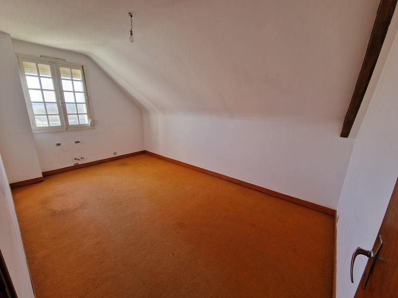 Maison traditionnelle - 94 m² - 5 pièces