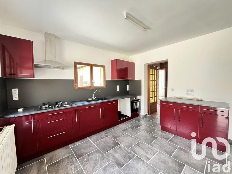 Maison - 99 m² - 5 pièces