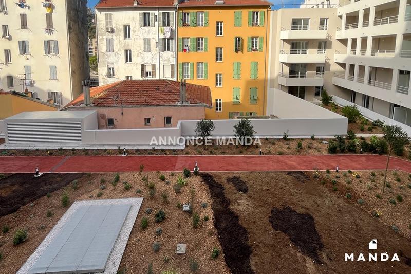 Studio - 25 m² - 1 pièce