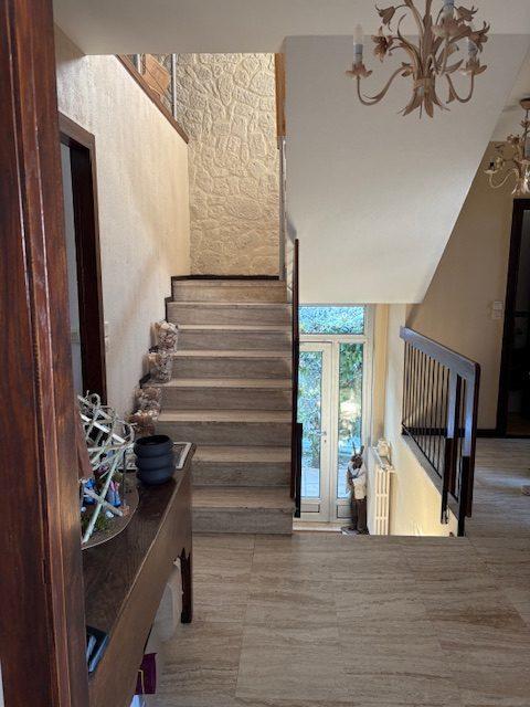 Maison contemporaine - 280 m² - 8 pièces