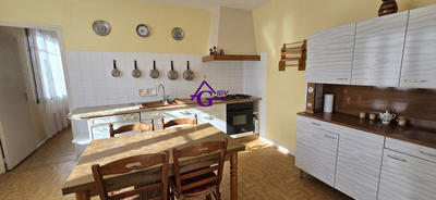 Maison - 85 m² - 4 pièces