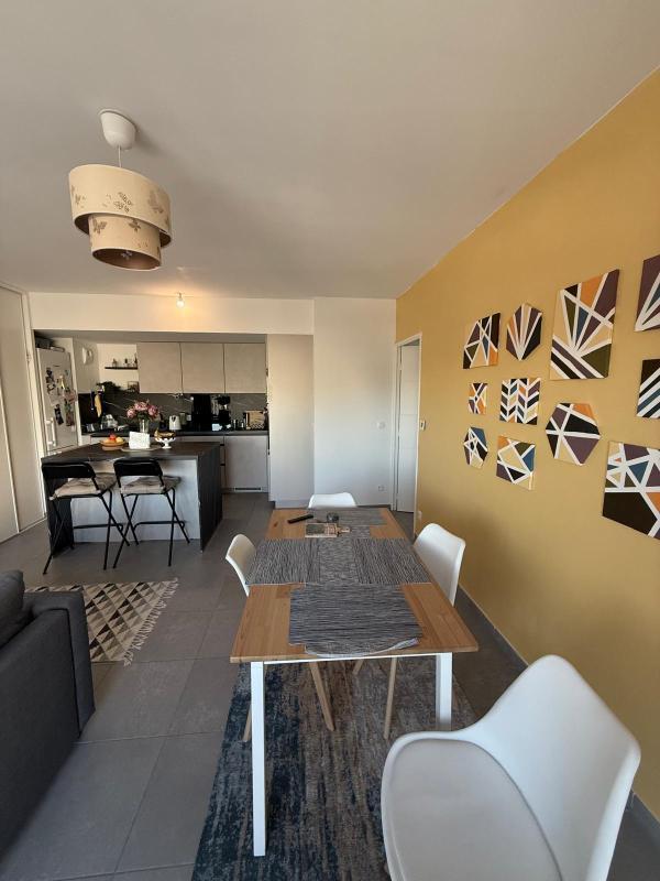 Appartement - 75 m² - 4 pièces