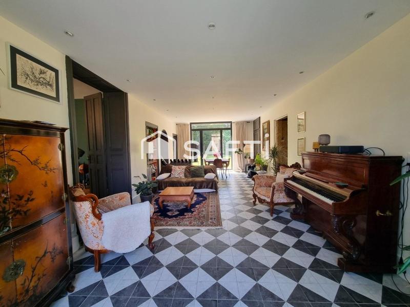 Maison de maîtres - 574 m² - 22 pièces