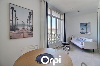 Appartement - 65 m² - 2 pièces