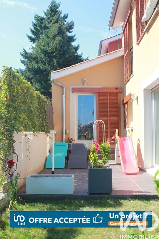 Maison - 92 m² - 5 pièces