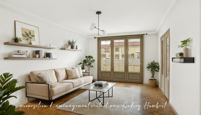 Maison - 241 m² - 8 pièces