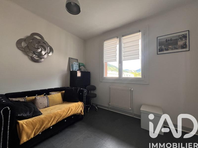 Appartement - 84 m² - 5 pièces