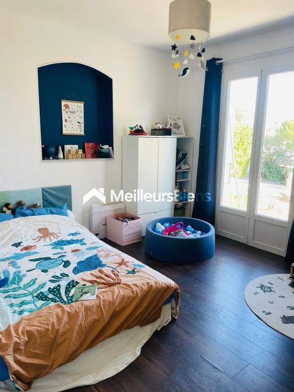 Maison - 140 m² - 5 pièces