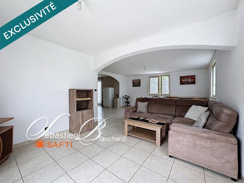 Villa - 270 m² - 9 pièces