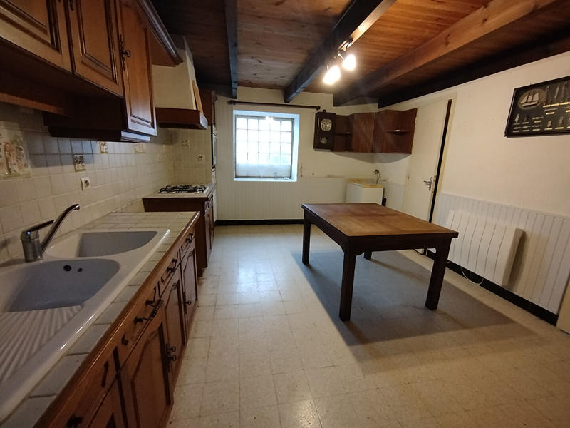 Maison - 90 m² - 5 pièces