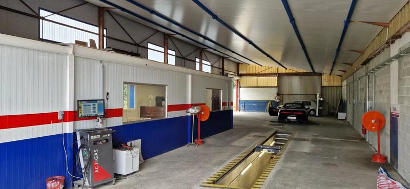 Local commercial - 270 m² - 3 pièces