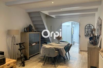 Maison - 90 m² - 5 pièces