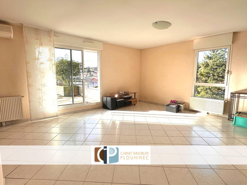 Appartement - 120 m² - 5 pièces