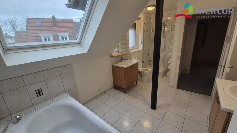 Maison - 136 m² - 5 pièces