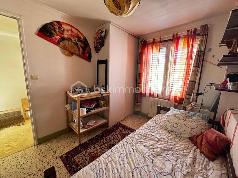 Maison - 90 m² - 5 pièces