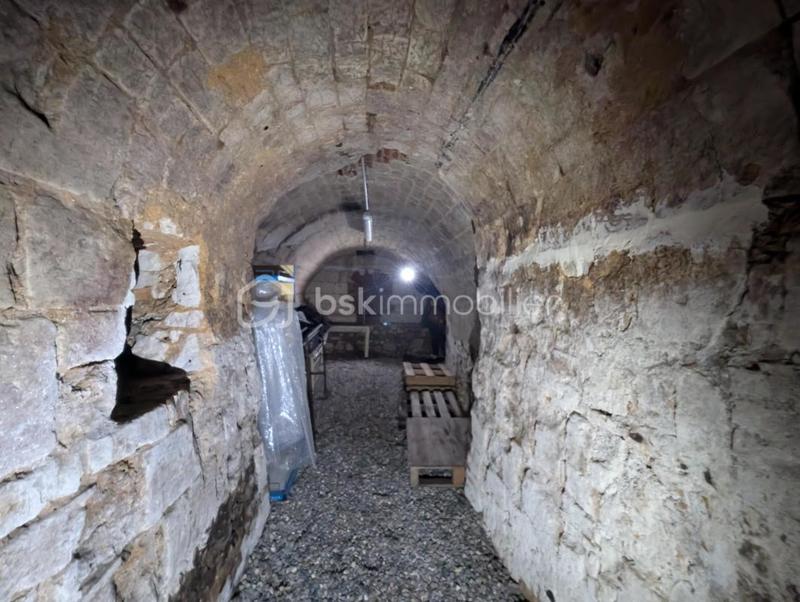 Local commercial - 129 m² - 5 pièces