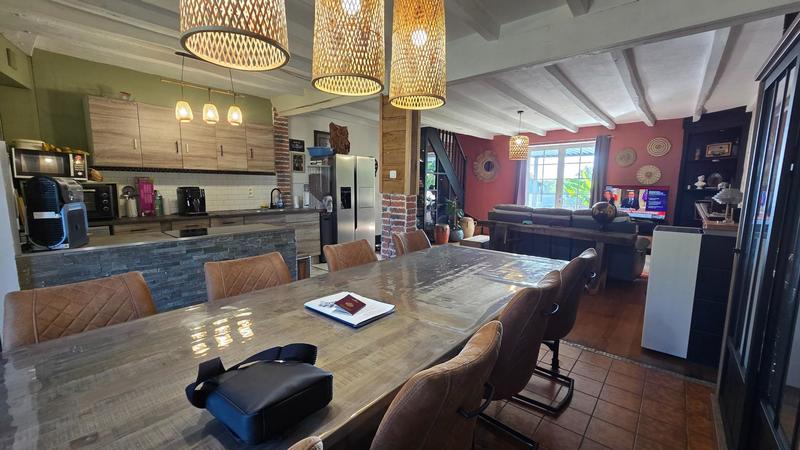 Maison - 150 m² - 4 pièces