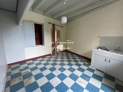 Maison - 195 m² - 8 pièces