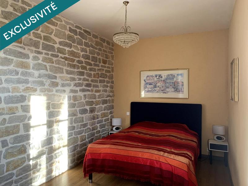 Maison - 274 m² - 11 pièces