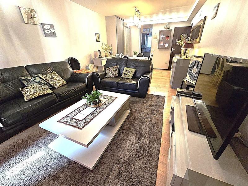 Maison - 140 m² - 7 pièces