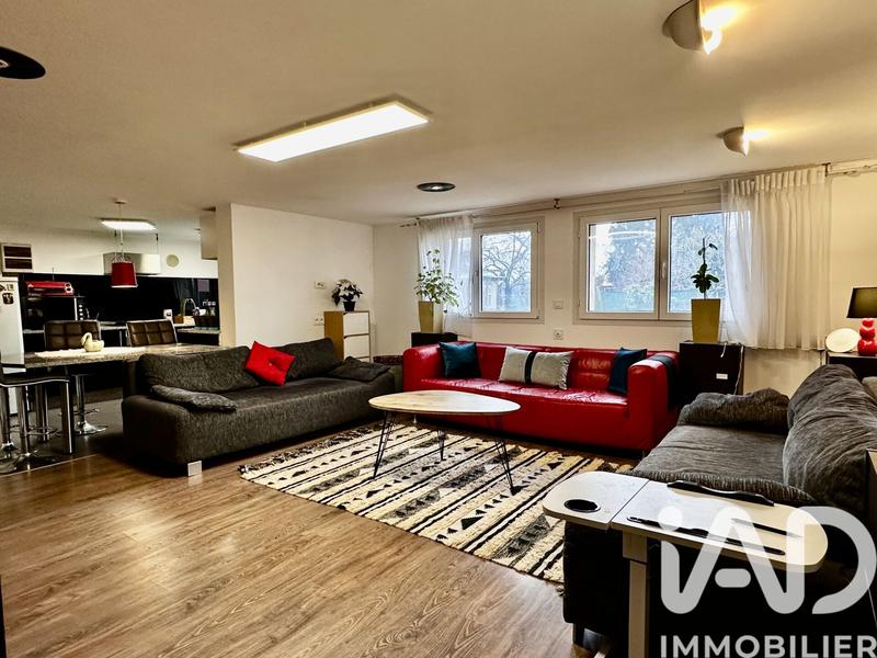 Maison - 312 m² - 13 pièces