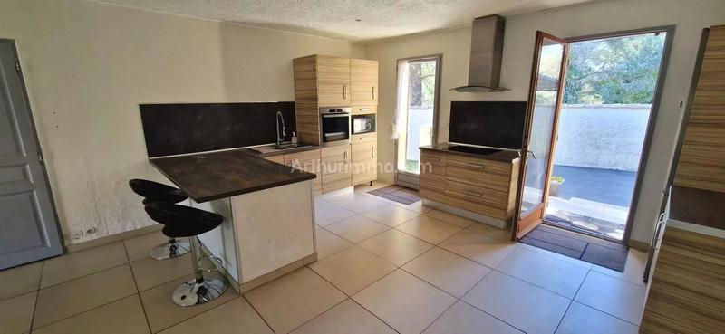 Maison - 92 m² - 4 pièces