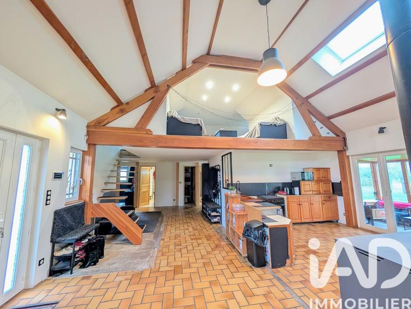 Maison - 212 m² - 7 pièces