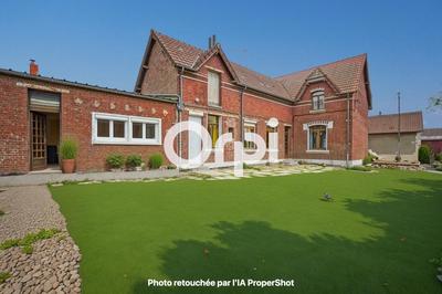 Maison - 177 m² - 7 pièces