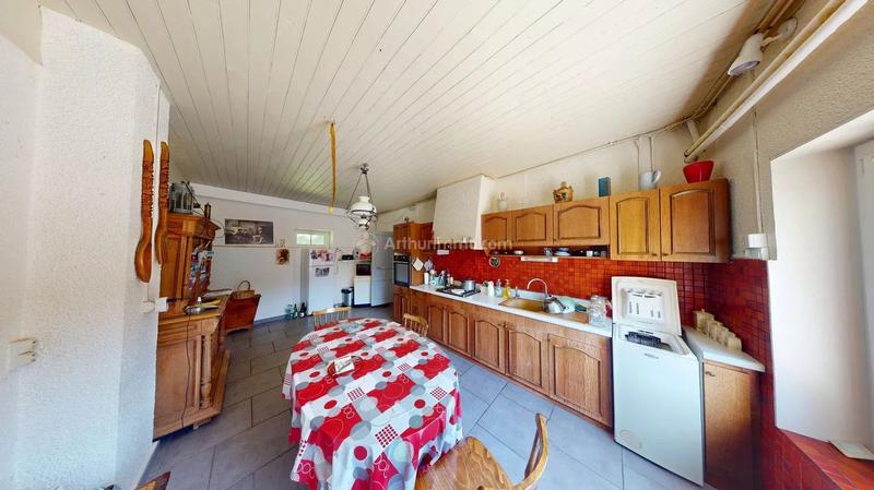 Maison - 160 m² - 9 pièces