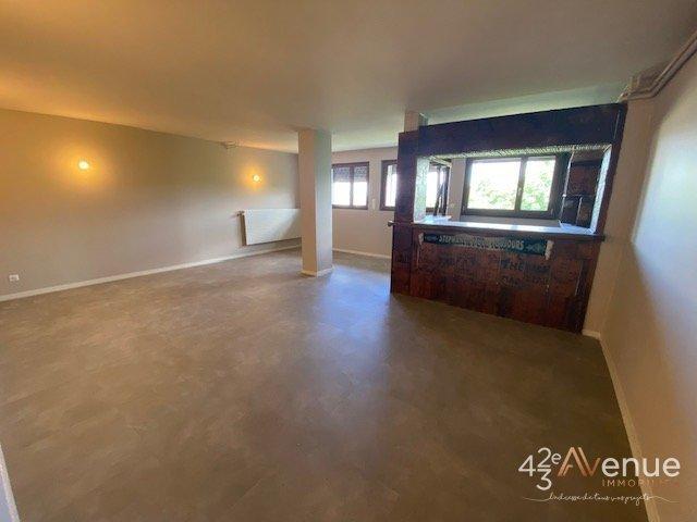 Maison - 199 m² - 7 pièces