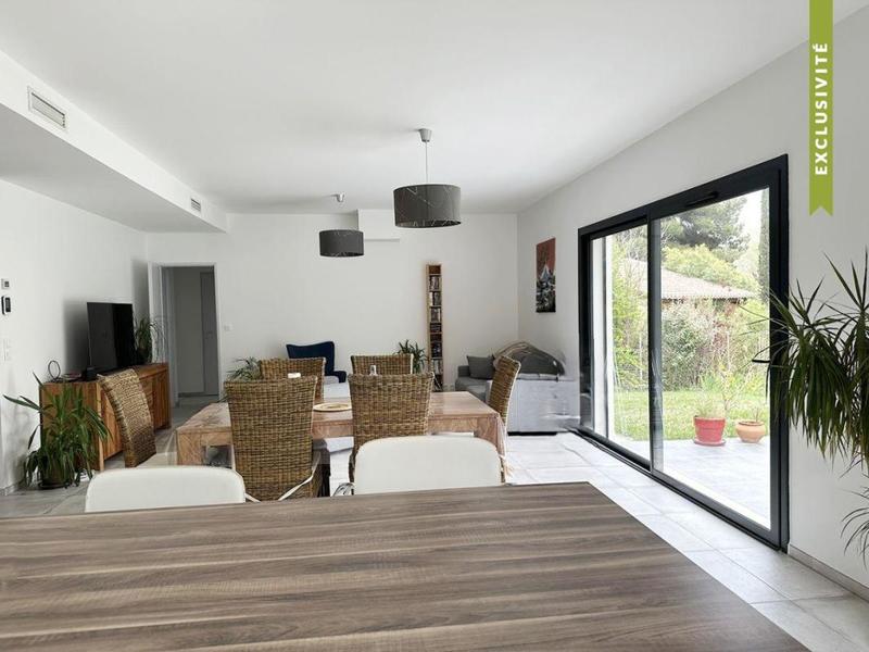 Villa - 104 m² - 4 pièces