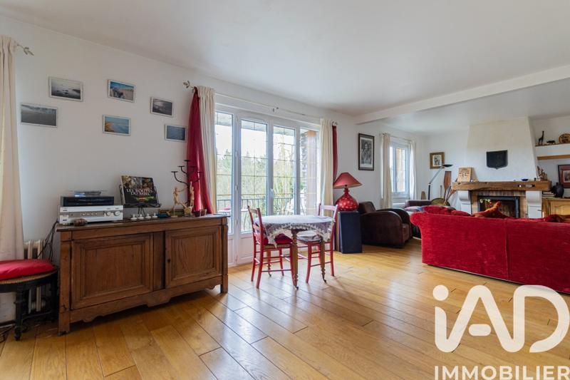Maison - 184 m² - 10 pièces