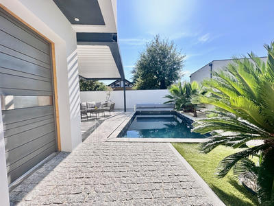 Villa - 165 m² - 6 pièces
