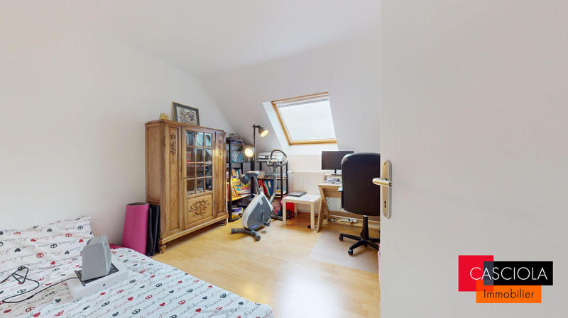 Maison - 166 m² - 7 pièces