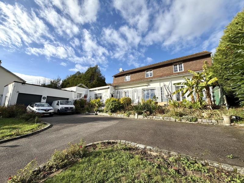 Maison - 128 m² - 6 pièces