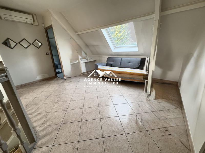 Maison traditionnelle - 160 m² - 7 pièces