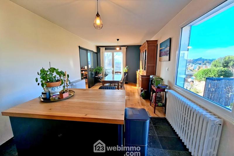 Maison - 154 m² - 8 pièces