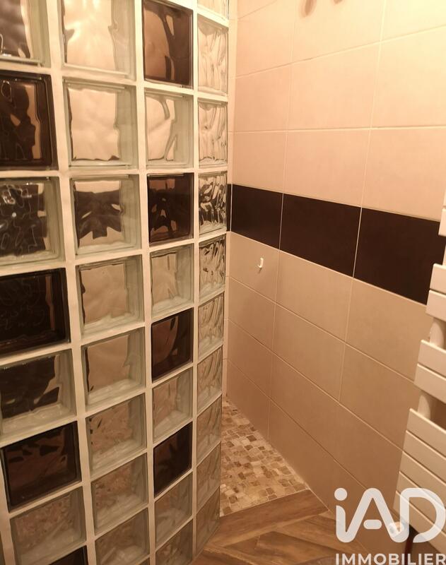 Maison - 195 m² - 9 pièces