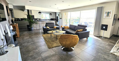 Maison - 193 m² - 4 pièces