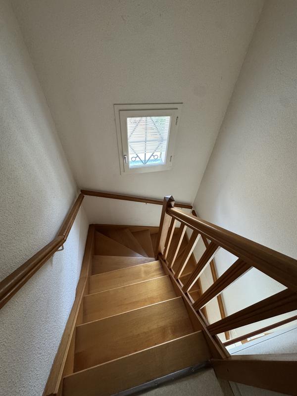 Maison - 90 m² - 6 pièces