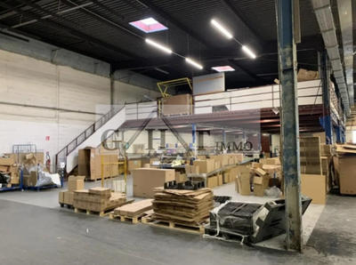 Entrepôt - 6 300 m²