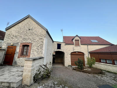 Maison - 140 m² - 6 pièces
