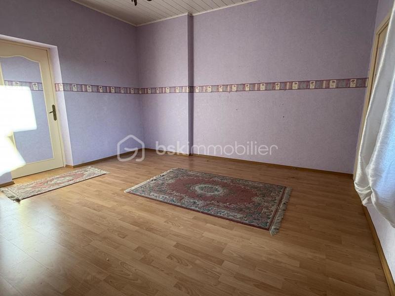 Maison - 186 m² - 9 pièces